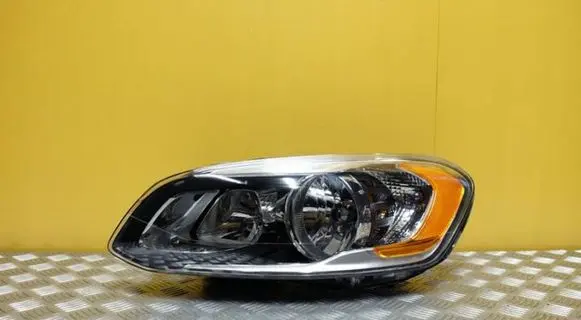 Volvo XC60 Headlight/headlamp 31358113 2277