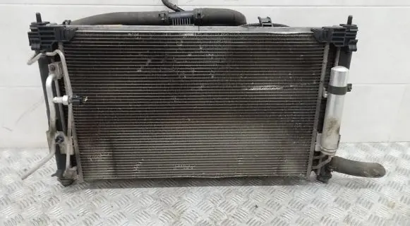 Mitsubishi Outlander Coolant radiator
