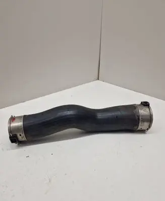 BMW 5 F10 F11 Intercooler hose/pipe 521108a