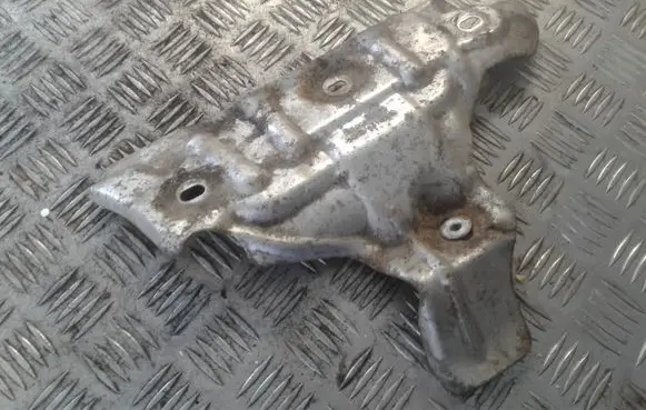 Opel Movano B Heat shield in engine bay 8200906076
