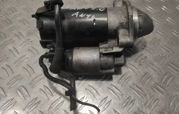 Audi A4 S4 B7 8E 8H Starter motor 03G911023A