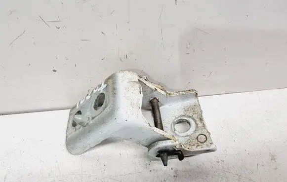 Peugeot 3008 II Front door lower hinge 1608322080