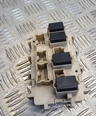 Nissan Qashqai Fuse box set 4EB0AC2452