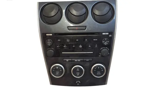 Mazda 6 Radio/CD/DVD/GPS head unit GR4B66DSX K6021