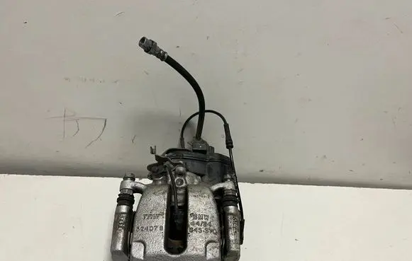 BMW X7 G07 Rear brake caliper 6891768 6871662
