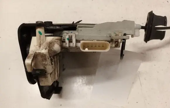 Audi A6 S6 C6 4F Front door lock 4F2837015D