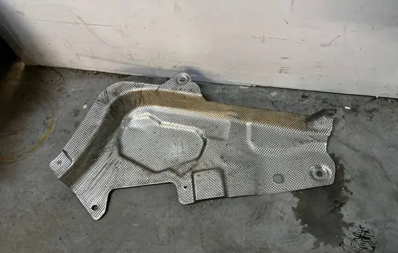 Ford Explorer VI Exhaust heat shield U55RD