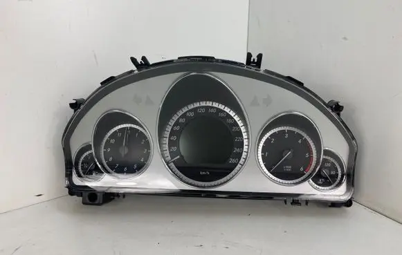 Mercedes-Benz E W212 Speedometer (instrument cluster) A2129003309 A2049022702 A2129012000
