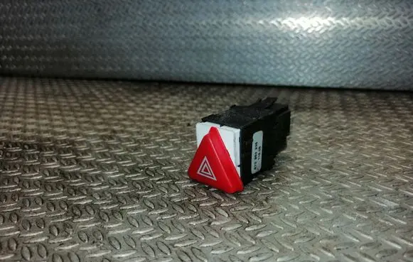 Volkswagen Transporter - Caravelle T5 Hazard light switch 6Y0953235
