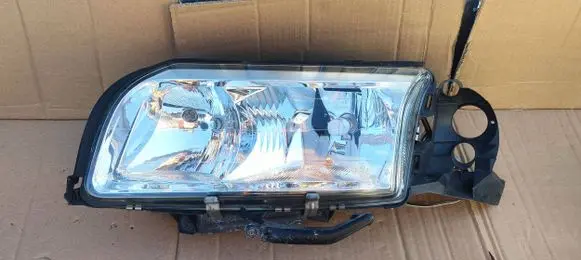 Volvo S80 Headlight/headlamp 8620666 89005048 04HCR3002A