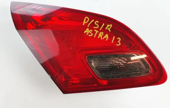 Opel Astra J Tailgate rear/tail lights
