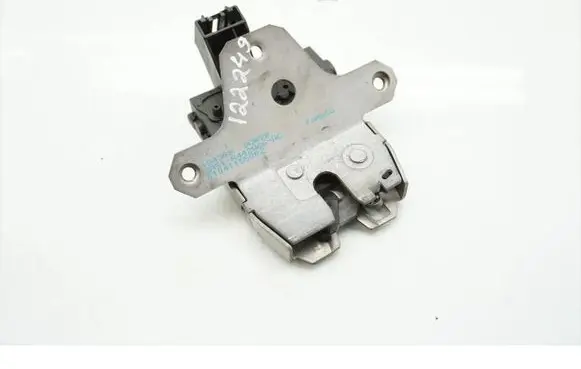Ford Mondeo MK IV Tailgate/trunk/boot lock/catch/latch 8M51-R442A66-AC