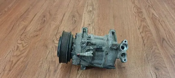 Renault Laguna III Air conditioning (A/C) compressor (pump) 8200898810