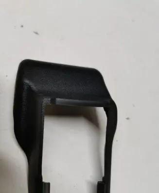 Toyota RAV 4 (XA40) Front driver seat rail trim 7212442020
