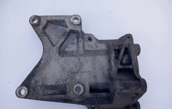 Mitsubishi Pajero Sport II A/C compressor mount bracket MN123630