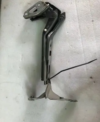 Audi Q7 4L Fender mounting bracket 4L0823302 4L0821135