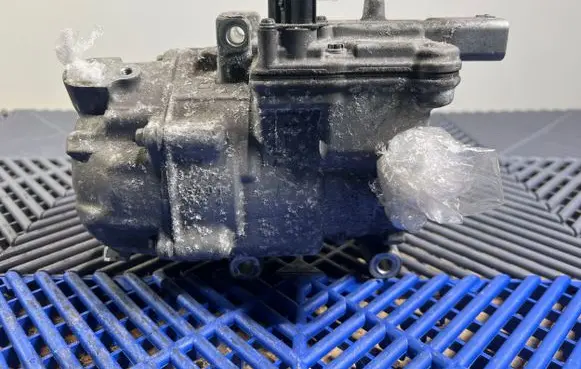 Toyota Auris E180 Air conditioning (A/C) compressor (pump) 0422001031 1R03070 ES14C