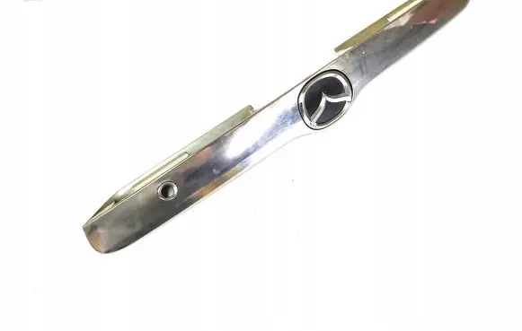Mazda Tribute Trunk door license plate light bar 