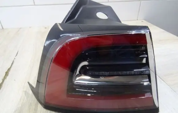 Tesla Model 3 Rear/tail lights 1077397