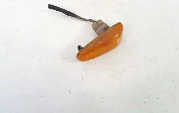 Volkswagen II LT Front fender indicator light
