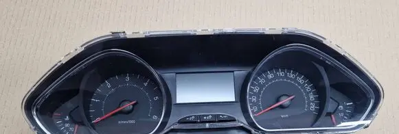 Peugeot 208 I Speedometer (instrument cluster) 9674643080