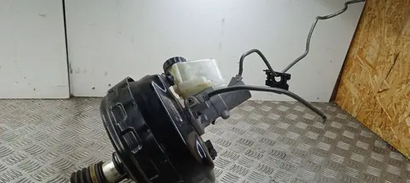 Mercedes-Benz CLS C218 AMG Brake booster A2124303330