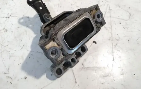 Audi A3 S3 8P Engine mount bracket 1K0199262