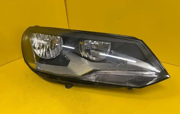 Volkswagen Touareg II Headlight/headlamp 7P1941006