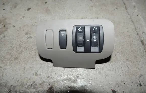 Renault Scenic II - Grand scenic II Headlight level height control switch 08802012