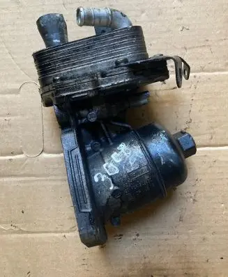 Peugeot 4007 Oil filter mounting bracket 9682632980 90677L 0F1064