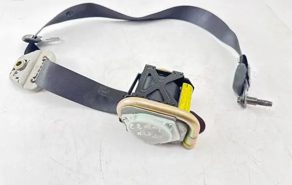 Toyota Corolla E120 E130 Front seatbelt 7321002120 150702