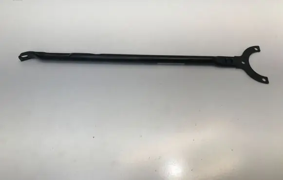 BMW 1 F40 Front strut bar 7436244