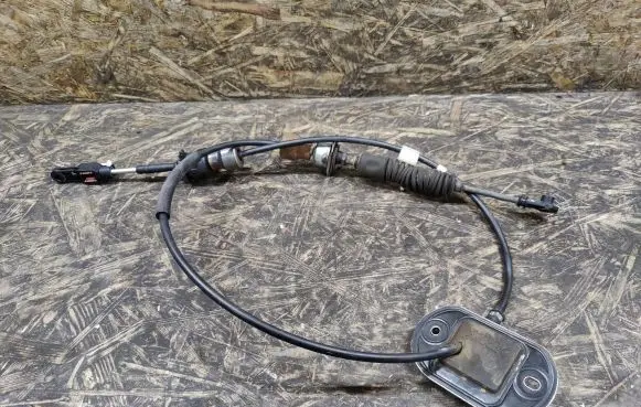 Mazda CX-9 Gear shift cable linkage