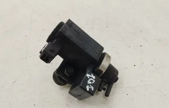 Vacuum valve