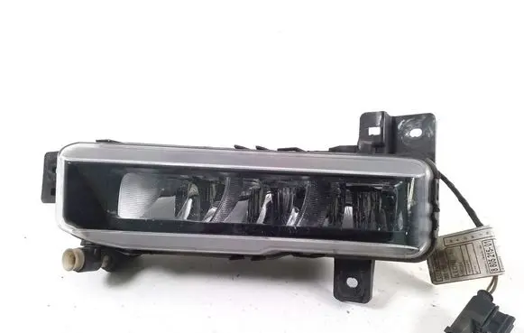 BMW 2 F46 Front fog light 7471081