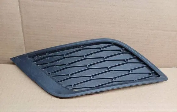 Seat Ibiza IV (6J,6P) Front bumper lower grill 6J0853665E 14884SG4