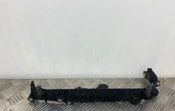 Audi A8 S8 D3 4E Timing belt guard (cover) 057109093H 057109133T