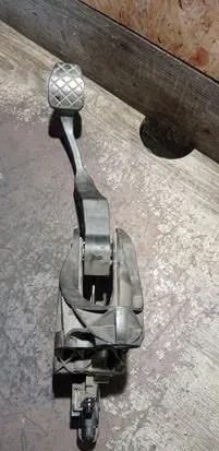 Clutch pedal