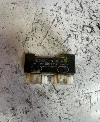 Coolant fan relay