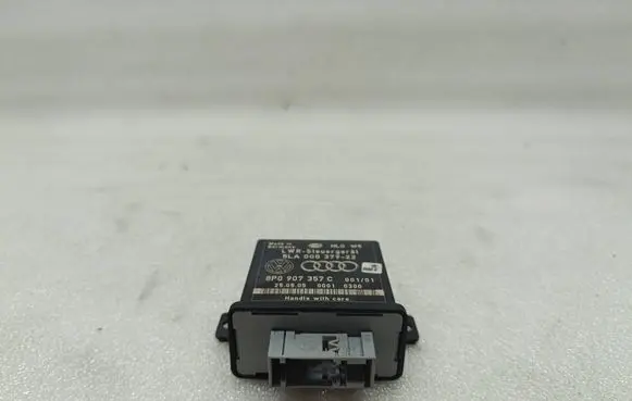 Audi A6 S6 C6 4F Light module LCM 8P0907357C 5LA00837922 00010300
