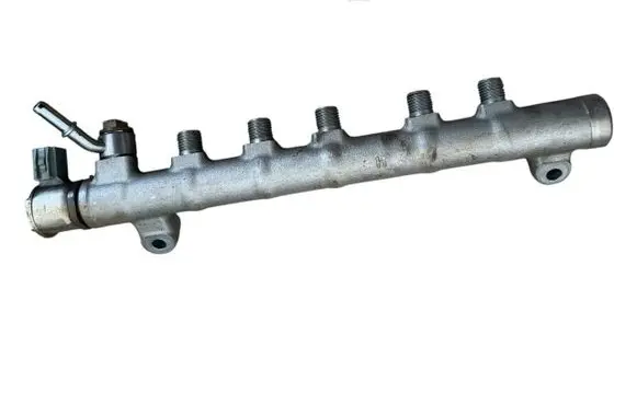 Volvo S60 Fuel main line pipe 31303612