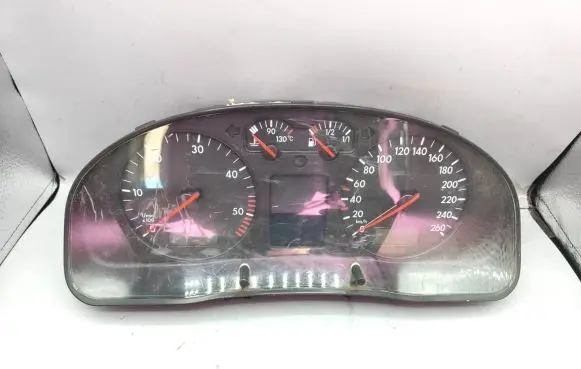 Volkswagen PASSAT B5 Speedometer (instrument cluster) 3B0920822A 11000896115