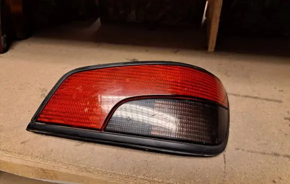 Tail light part