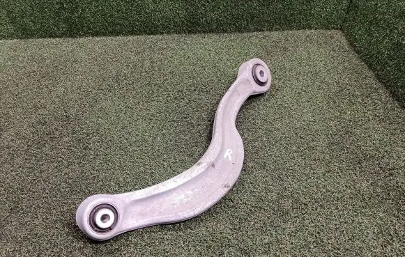 Porsche Cayenne (9Y0 9Y3) Rear control arm 4M0505372