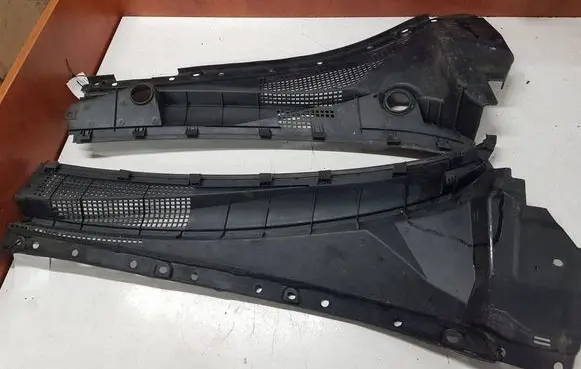 KIA Sorento Wiper trim 861613E000 861513E000