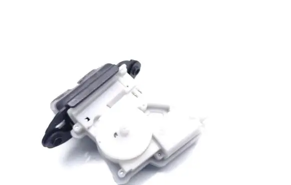 Nissan Pulsar Tailgate/trunk/boot lock/catch/latch