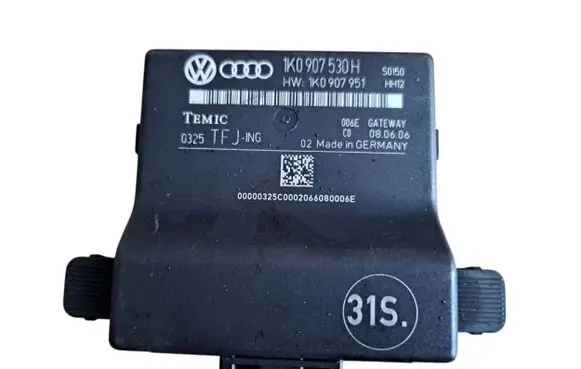 Volkswagen Touran I Gateway control module 1K0907530H 1K0907951