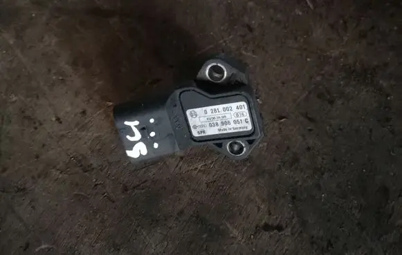 Volkswagen Scirocco Air pressure sensor 038906051C