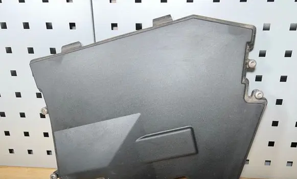 BMW 7 E65 E66 Fuse box cover 1714090 12901714090