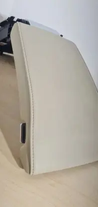 Volvo XC70 Armrest